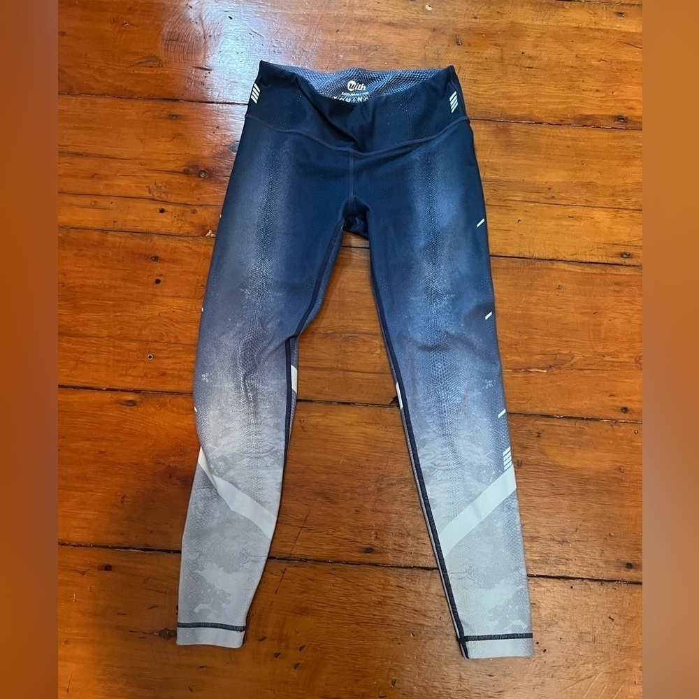 With by Equinox blue silver snakeskin texture leggings women’s size small ankle